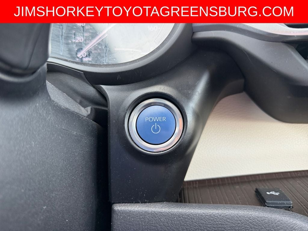 2023 Toyota Sienna XLE 8 Passenger