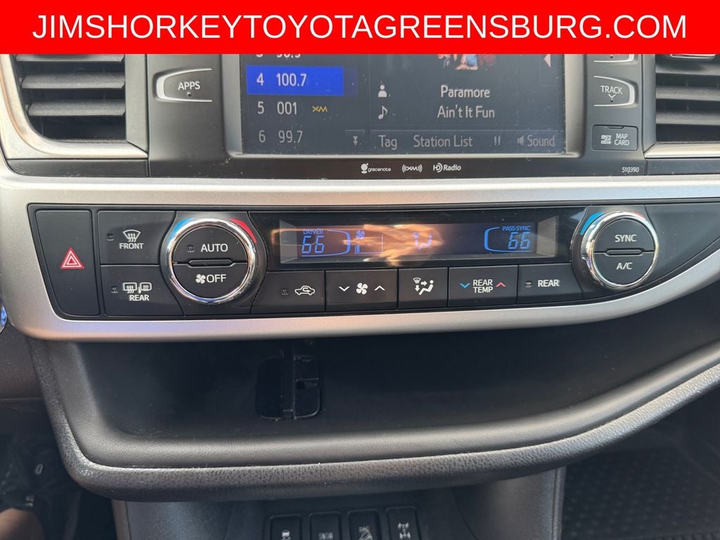 2019 Toyota Highlander SE