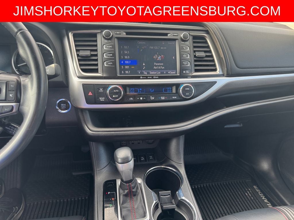 2019 Toyota Highlander SE