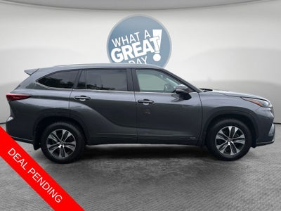 2023 Toyota Highlander Hybrid XLE
