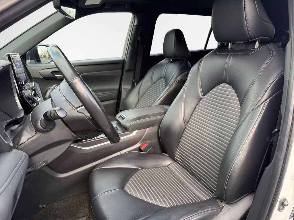 2023 Toyota Highlander XSE