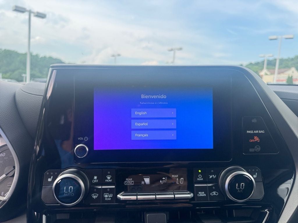 2025 Toyota Highlander XLE