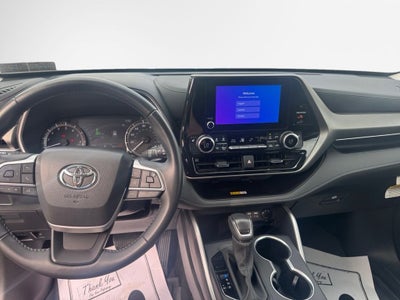2025 Toyota Highlander XLE