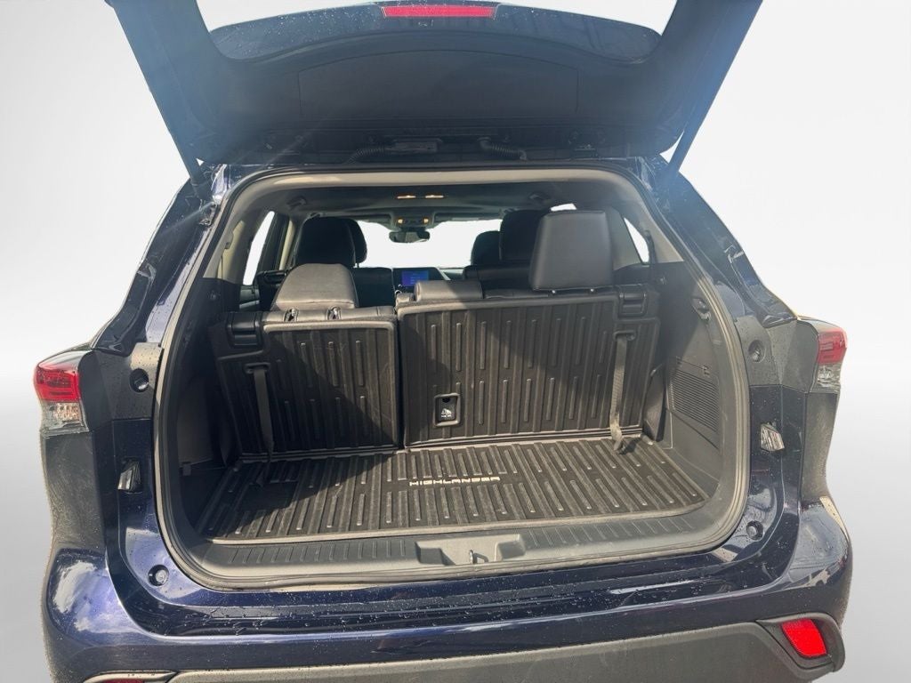 2025 Toyota Highlander XLE