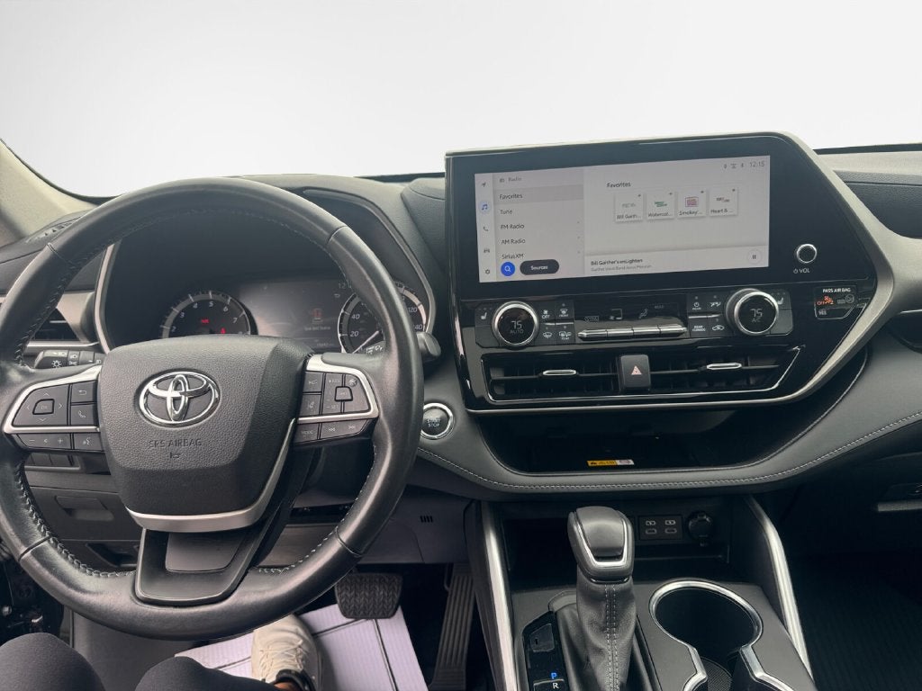 2023 Toyota Highlander XLE