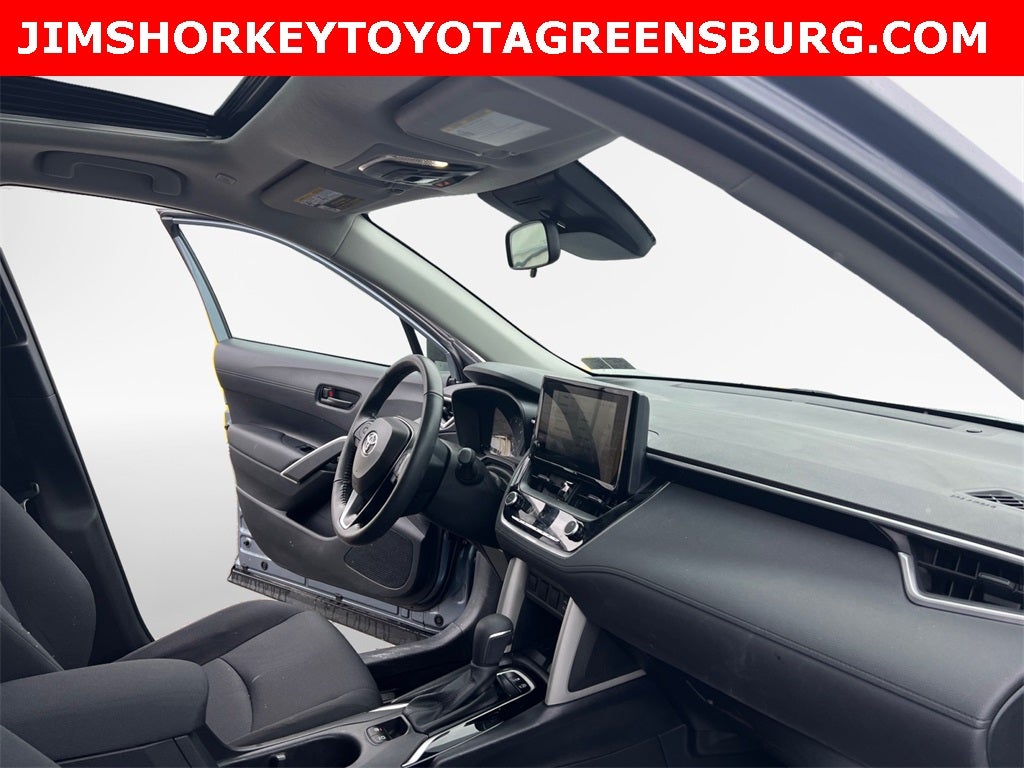 2024 Toyota Corolla Cross LE