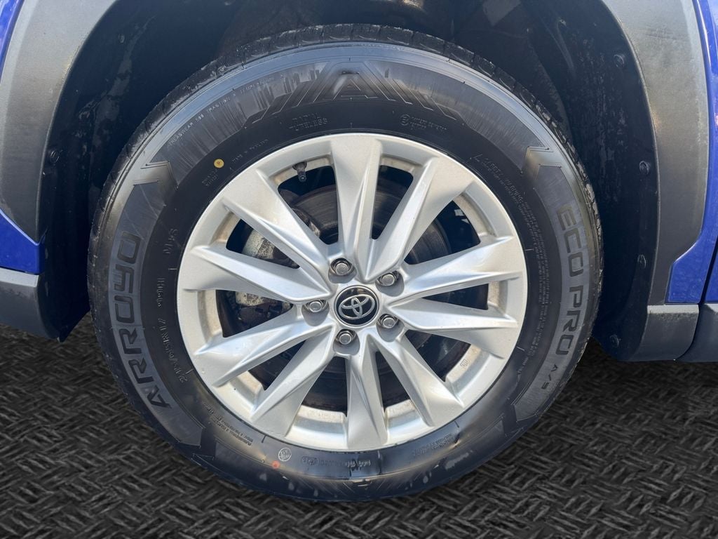 2023 Toyota Corolla Cross LE