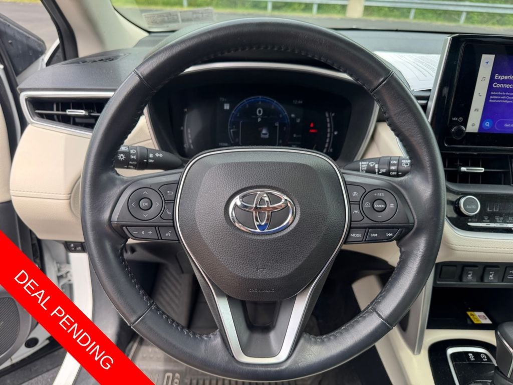 2023 Toyota Corolla Cross XLE