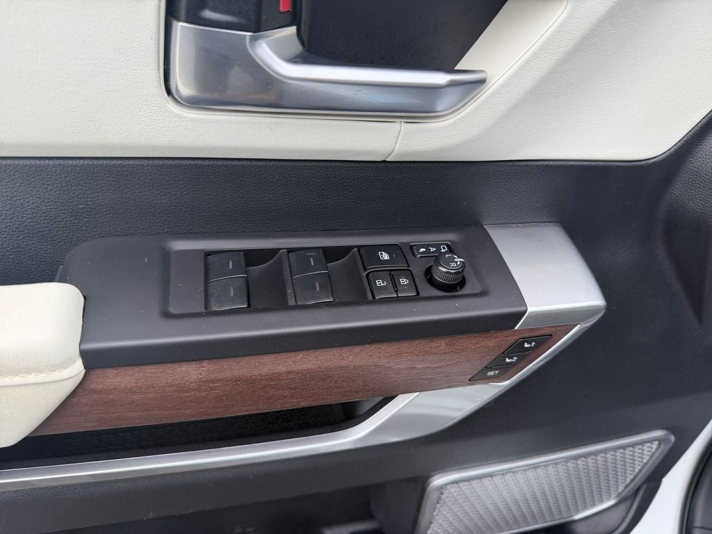 2023 Toyota Sequoia Capstone