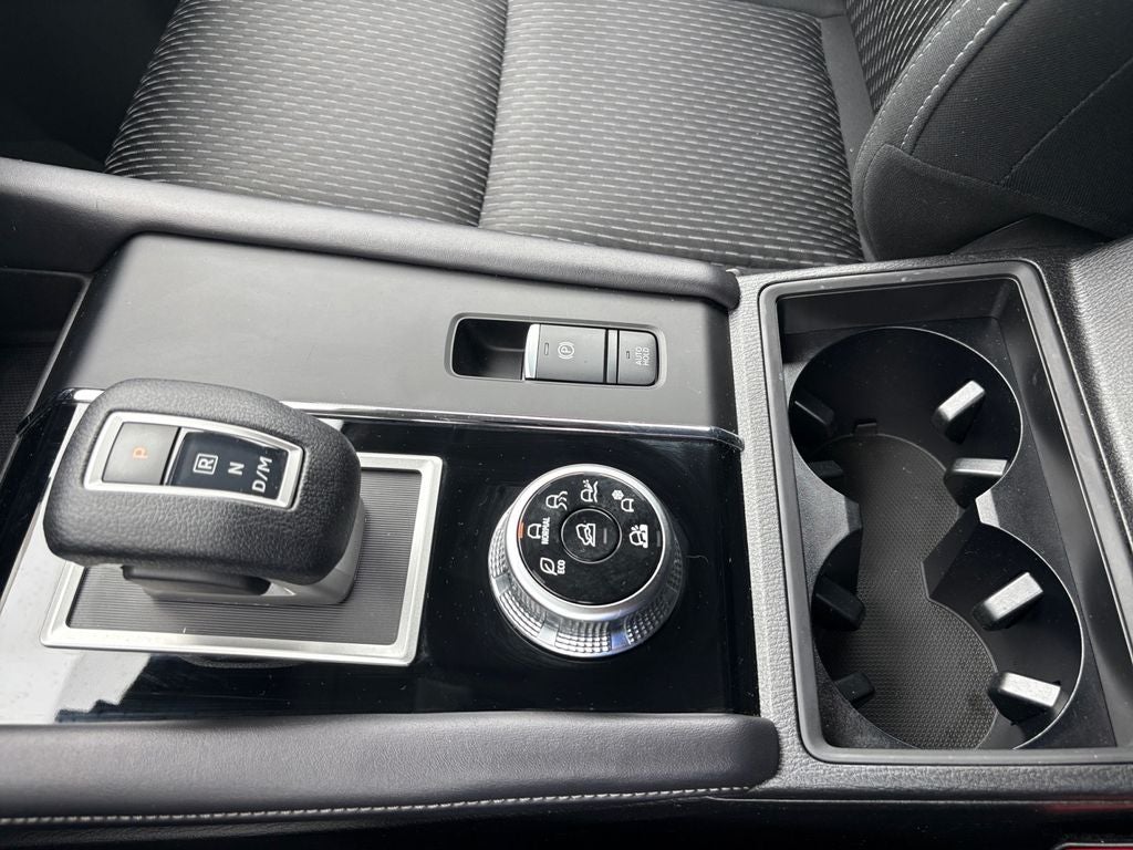 2024 Mitsubishi Outlander ES
