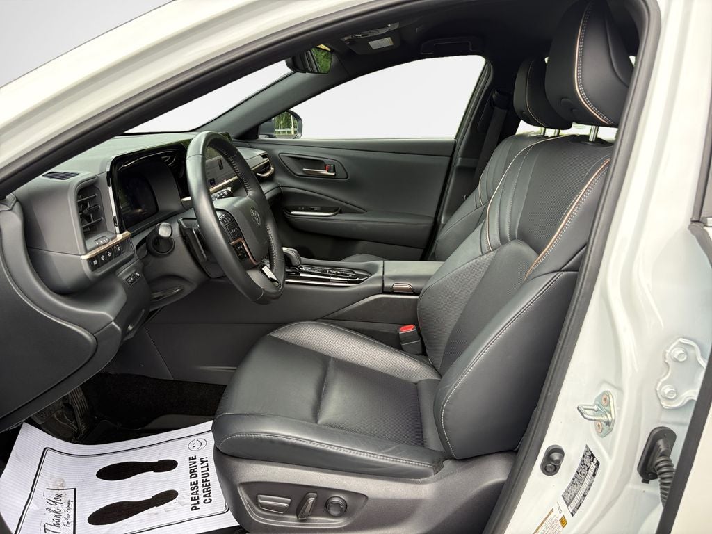 2025 Toyota Crown Signia XLE