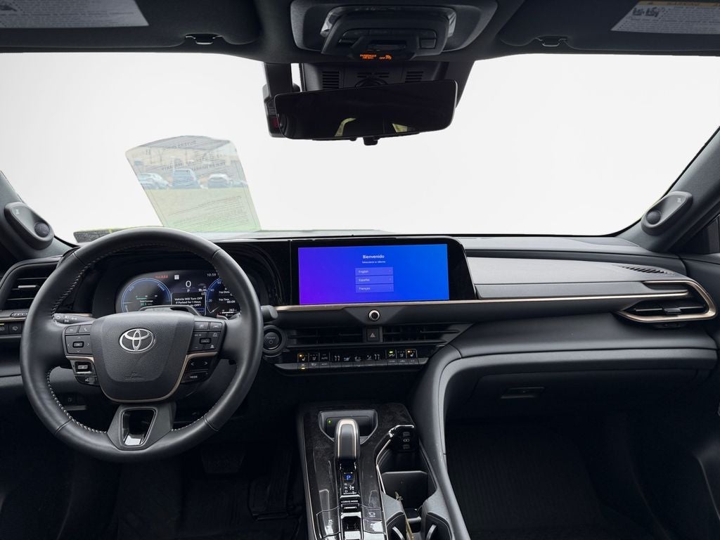 2025 Toyota Crown Signia Limited