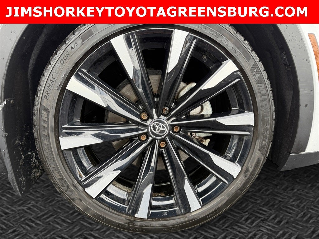 2024 Toyota Crown Platinum