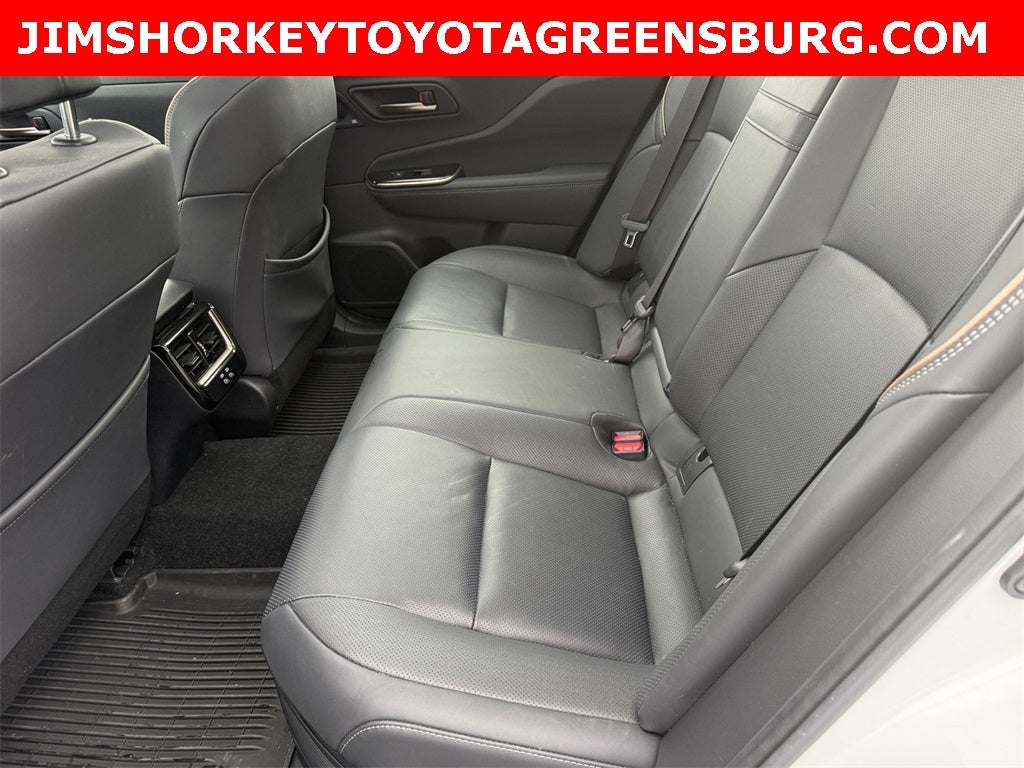 2024 Toyota Crown Platinum