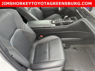 2024 Toyota Crown Platinum