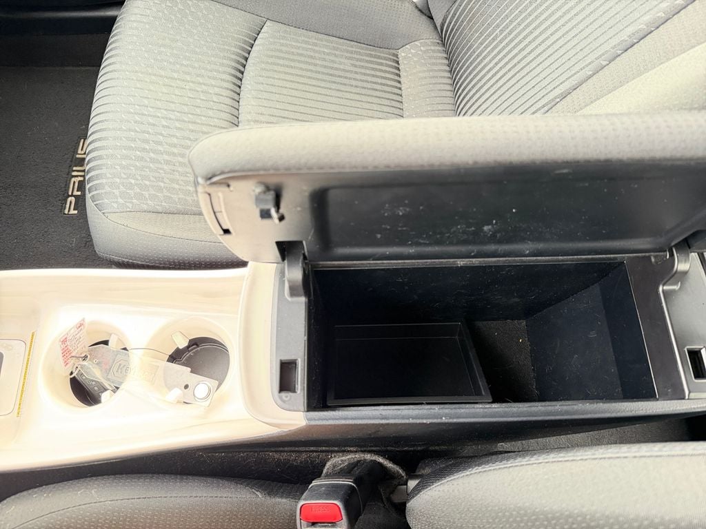 2016 Toyota Prius Three Touring