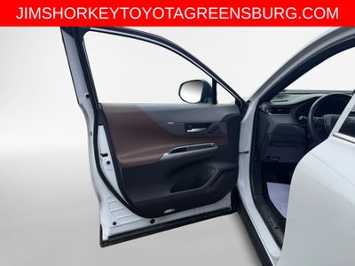 2023 Toyota Venza Base