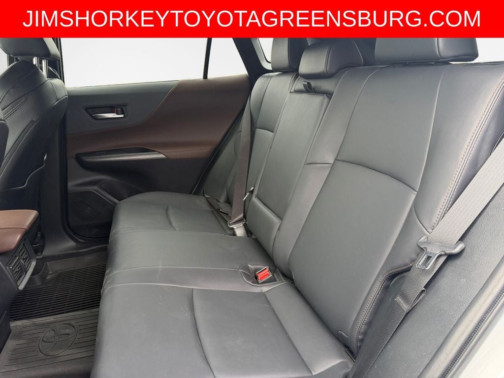 2023 Toyota Venza Base