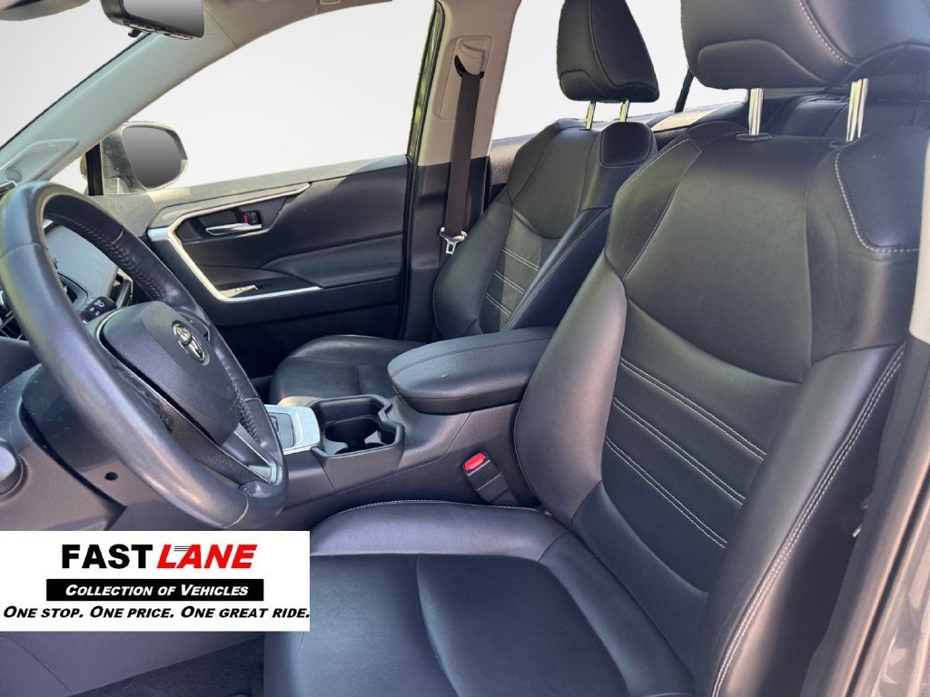 2019 Toyota RAV4 XLE Premium