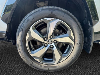 2024 Toyota RAV4 Prime SE
