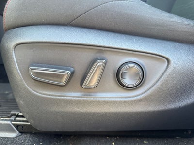 2024 Toyota RAV4 Prime SE