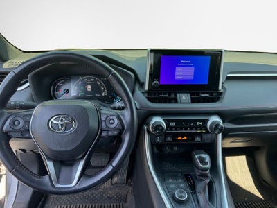 2024 Toyota RAV4 Prime SE