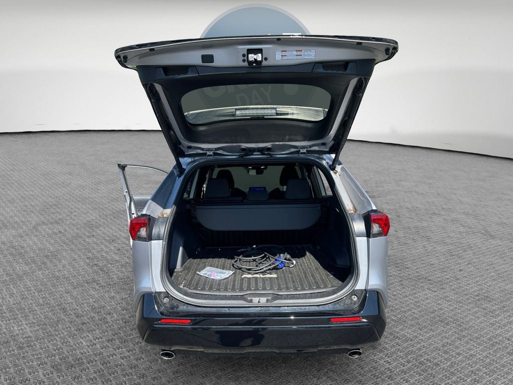 2024 Toyota RAV4 Prime SE