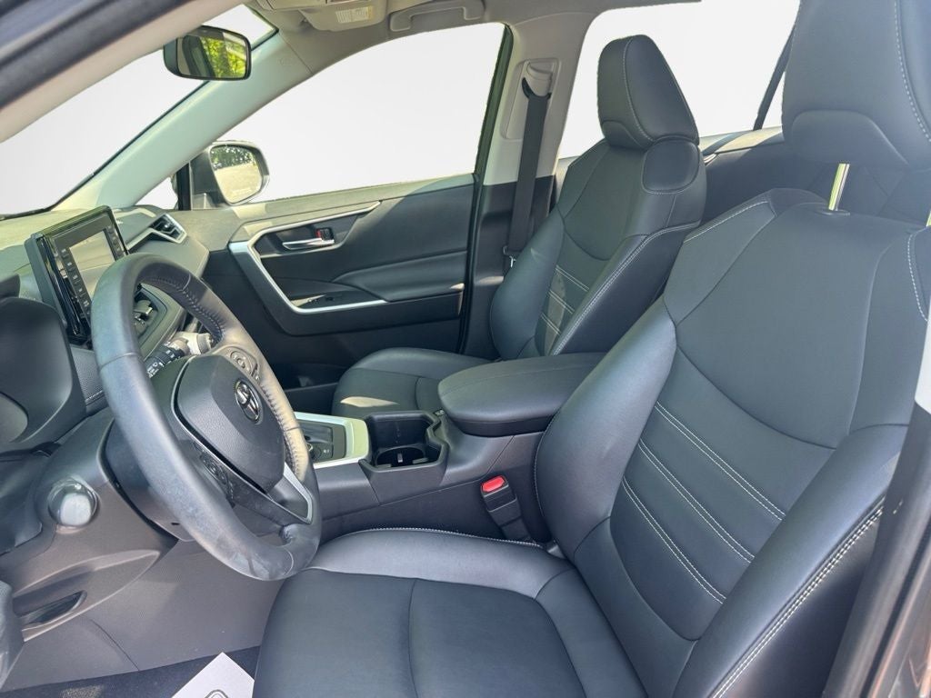 2022 Toyota RAV4 Hybrid XLE Premium