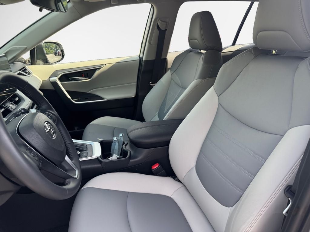 2023 Toyota RAV4 Hybrid XLE Premium