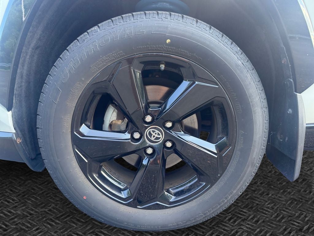 2019 Toyota RAV4 Hybrid XSE