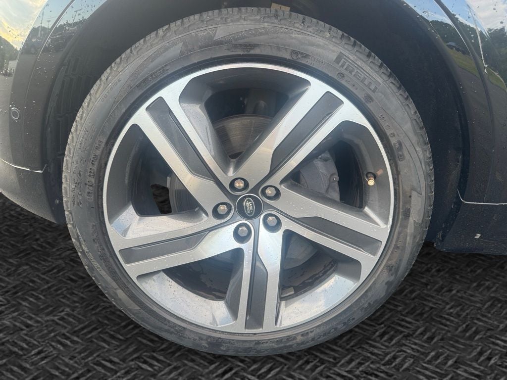 2023 Land Rover Discovery S R-Dynamic