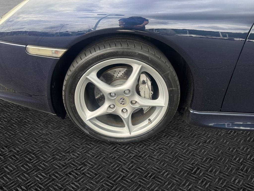 2003 Porsche 911 Carrera 4