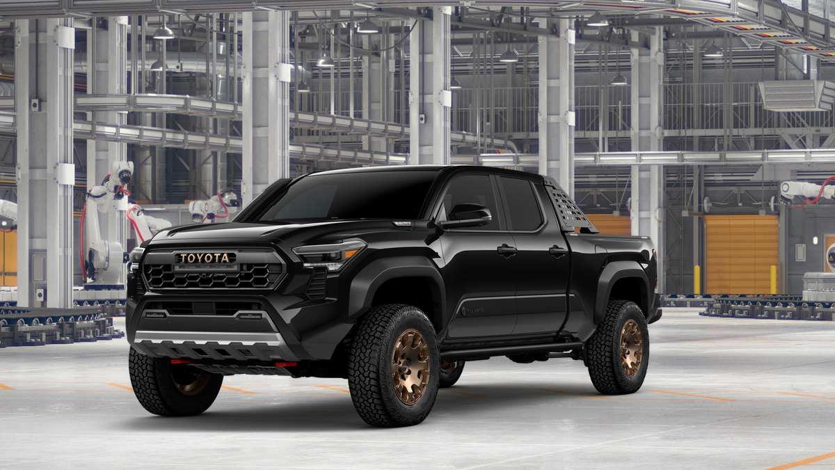 2026 Toyota Tacoma i-FORCE MAX Tacoma Trailhunter
