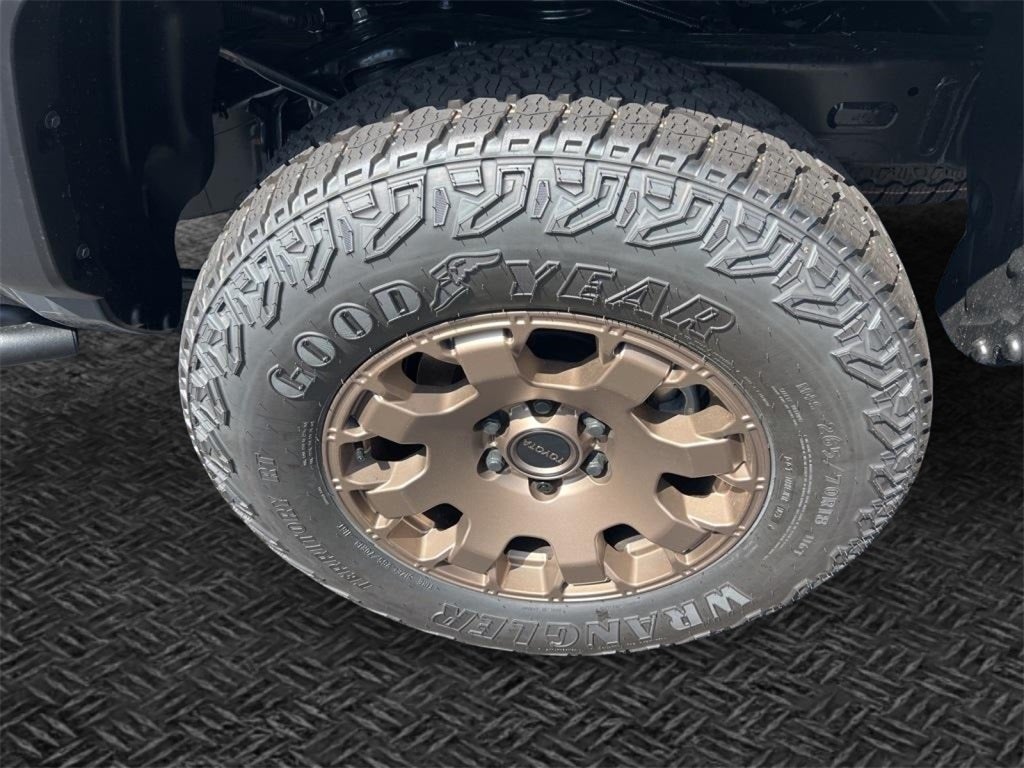 2025 Toyota Tacoma i-FORCE MAX Tacoma Trailhunter