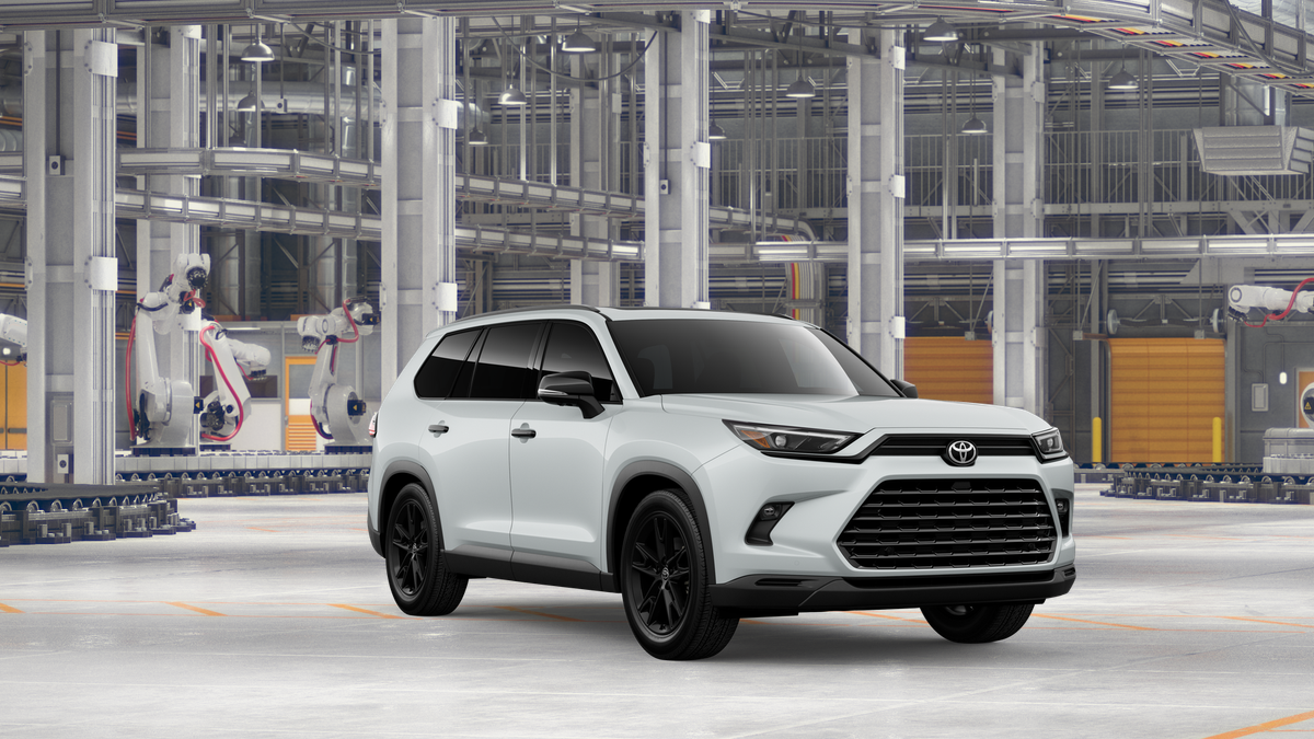 2026 Toyota Grand Highlander Hybrid Nightshade