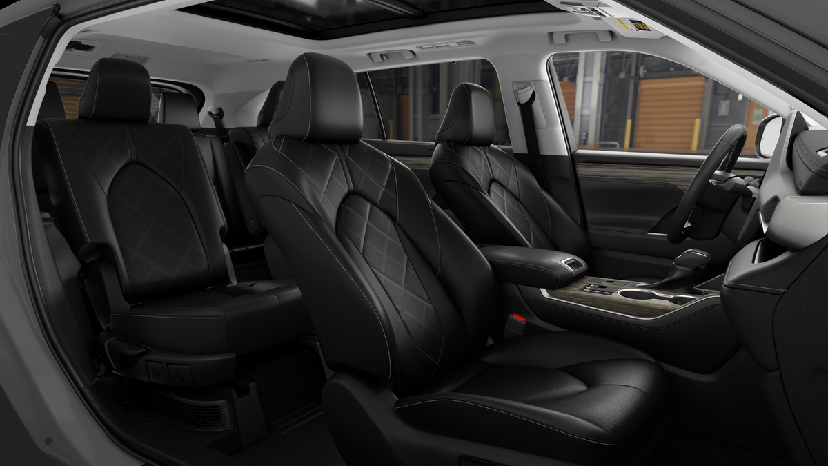 2026 Toyota Highlander Hybrid Platinum