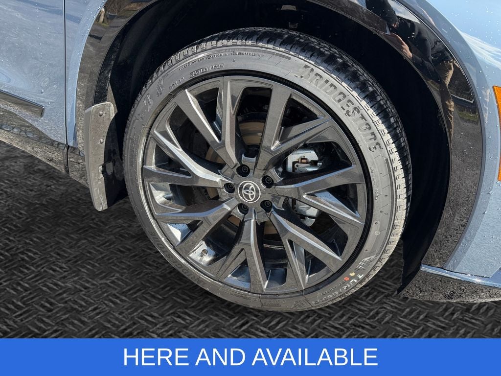 2025 Toyota Toyota Crown Signia Limited